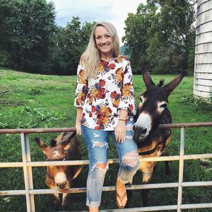 Meet your Posher, Emily